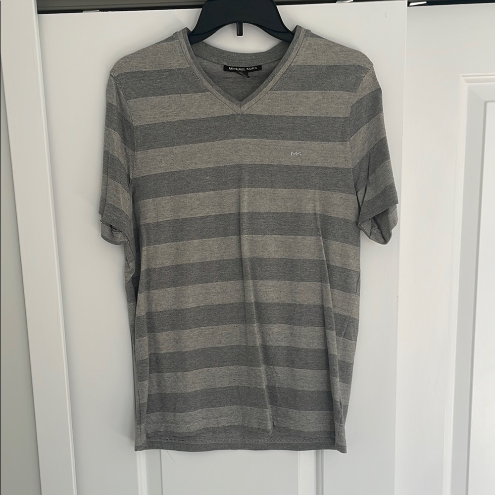 Michael Kors Men's Gray Striped V-Neck Shirt - Medium